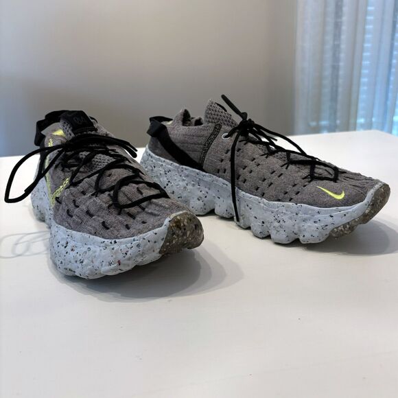 Nike Men's Sneakers Space Hippie 04 This Is Trash Volt 2020 Size 11.5 CZ6398-001 - Picture 1 of 9